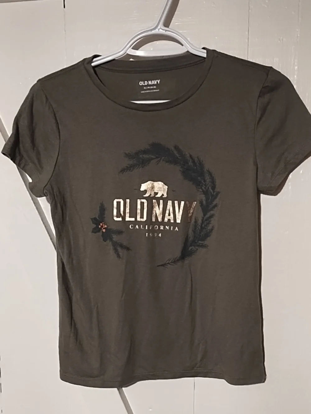 Old Navy Olive Green Short Sleeve Logo Tee with Metallic Accents Girls 14-16 EUC